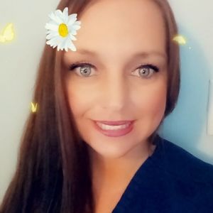 Meet your Posher, Lauralie